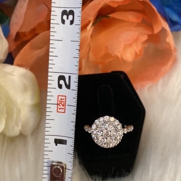 Gorgeous Multi Stone Halo Setting Diamond Simulate Accent Ring NEW - Picture 4 of 4